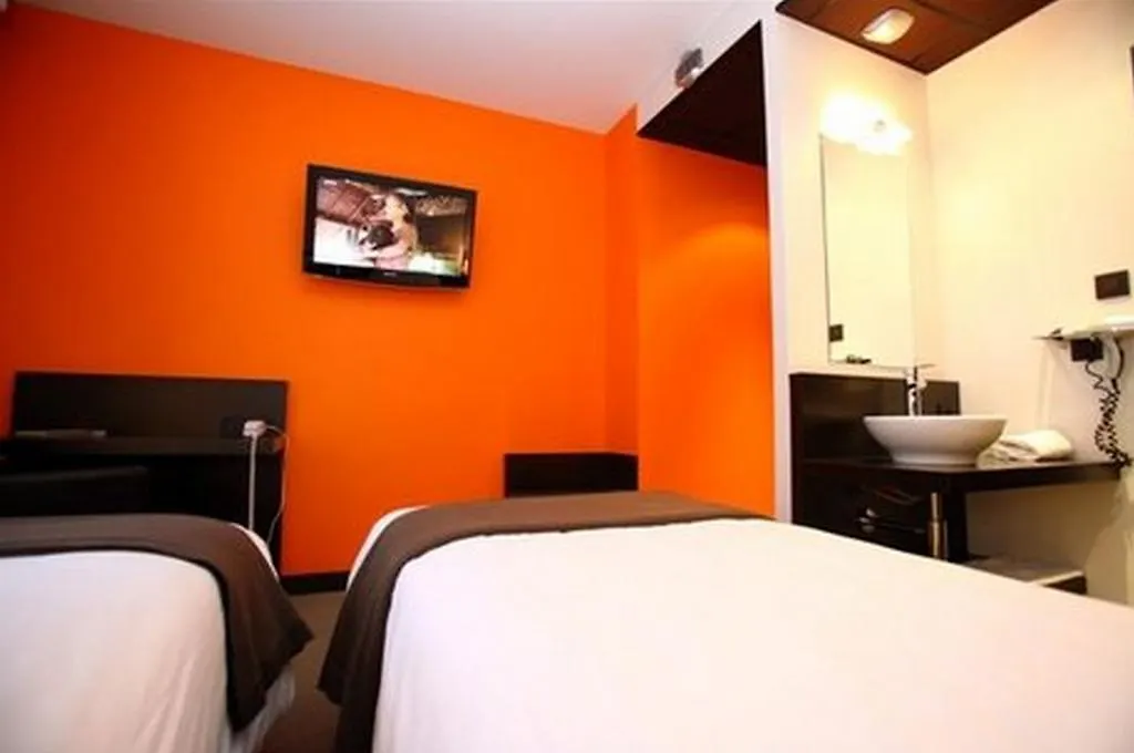 ***  Hotel Central Lyon Perrache Franciaország