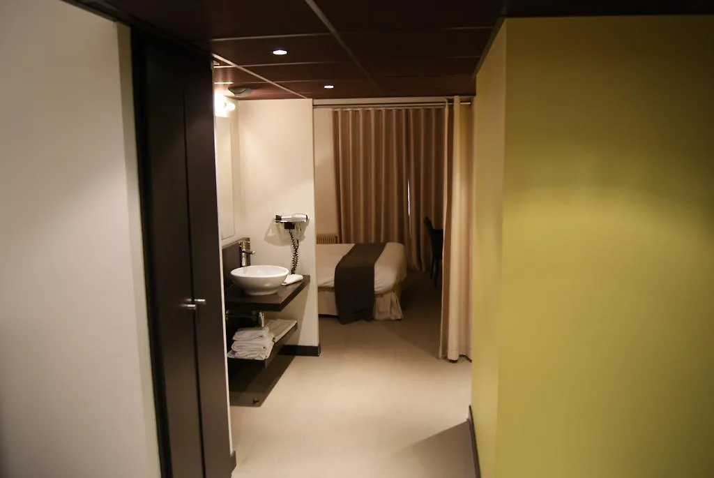 ***  Hotel Central Lyon Perrache Franciaország